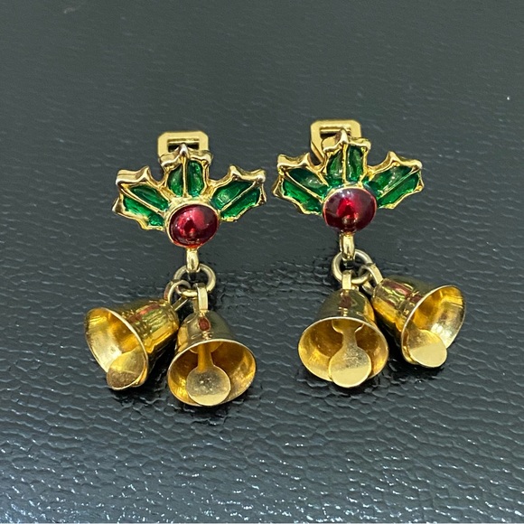 Vintage Holly Christmas Bells Gold-tone Holiday Clip On Earrings - Picture 4 of 12